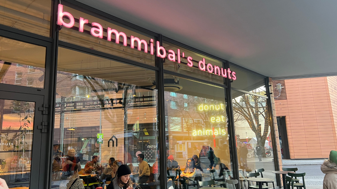 ベルリンで大人気！ヴィーガンドーナツ専門店｜Brammibal’s Doughnut